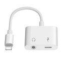 PLATINET ADAPTER LIGHTNING TO AUX WITH CHARGING [45646]