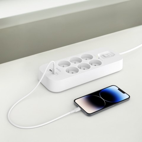 Belkin 2M, 6-portowa listwa + 1xUSB-A 1xUSB-C 650J