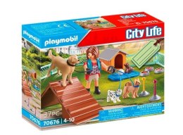 Playmobil Zestaw upominkowy City Life 70676 Treserka psów